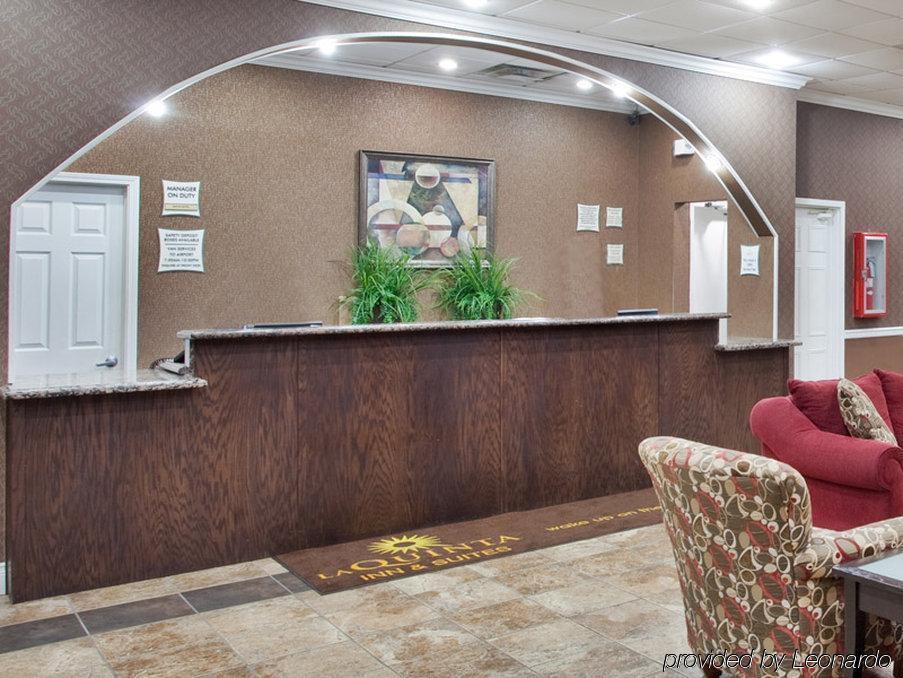 La Quinta By Wyndham Hotel Joplin