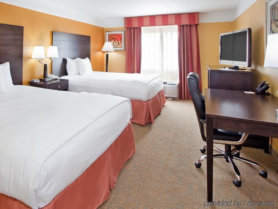 La Quinta By Wyndham Hotel