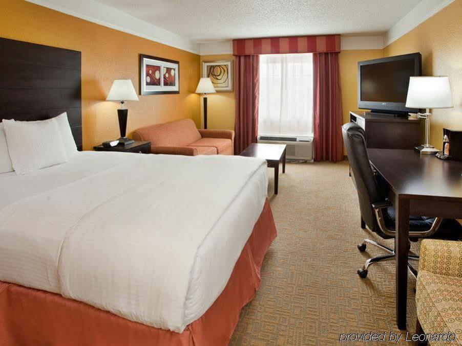 La Quinta By Wyndham Joplin