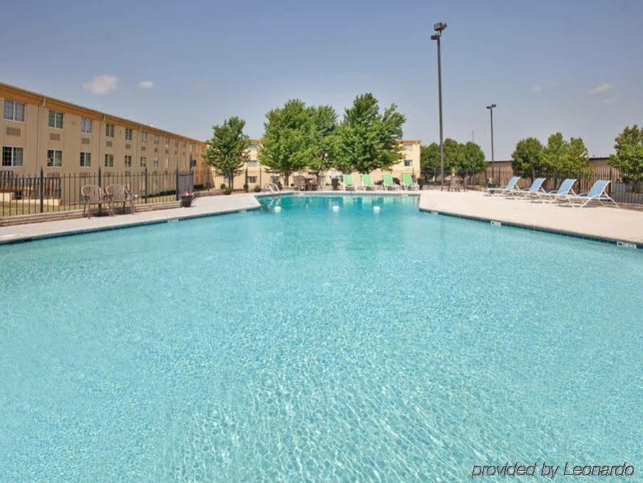 La Quinta By Wyndham Hotel Joplin